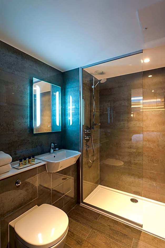 Camden Enterprise Hotel