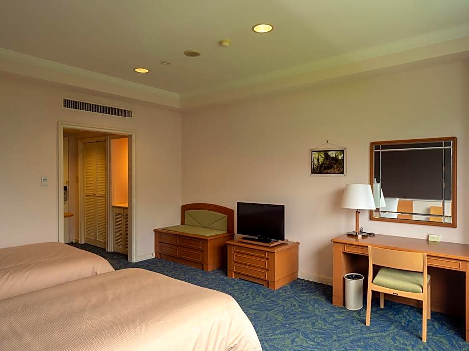 THE HOTEL YAKUSHIMA ocean & forest