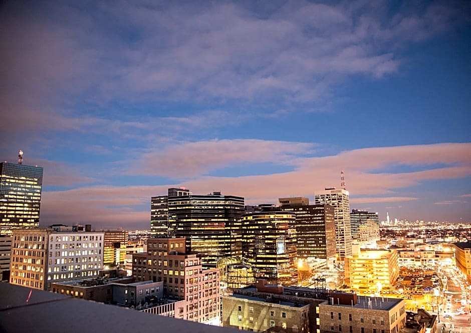 Hotel Indigo Newark Downtown