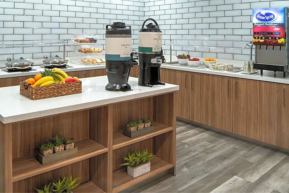 Four Points by Sheraton Alexandria