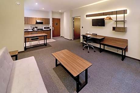 City Express Suites by Marriott Ciudad de México Santa Fe