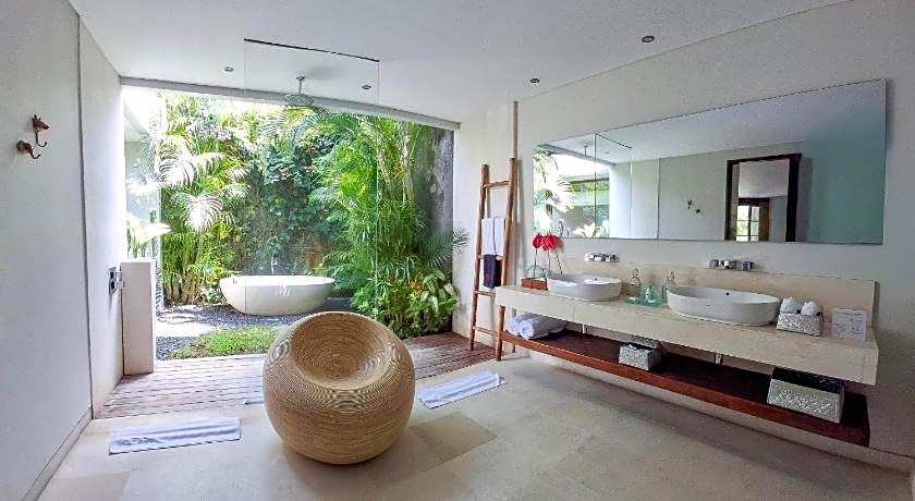 The Layar – Designer Villas and Spa, CHSE Certified