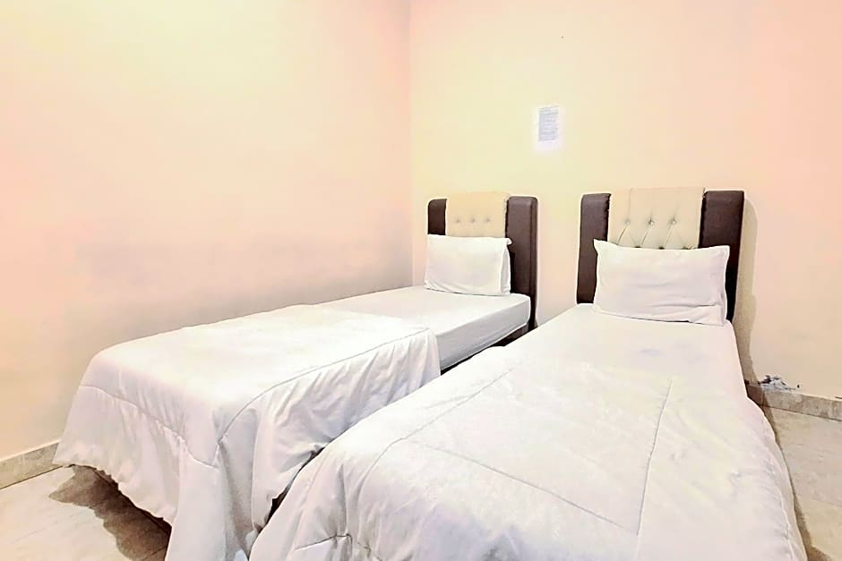 Handira Homestay Syariah Padang RedPartner