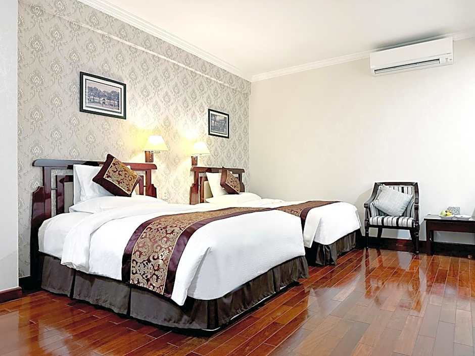 Photo 1 of 4 of Deluxe 2 Beds