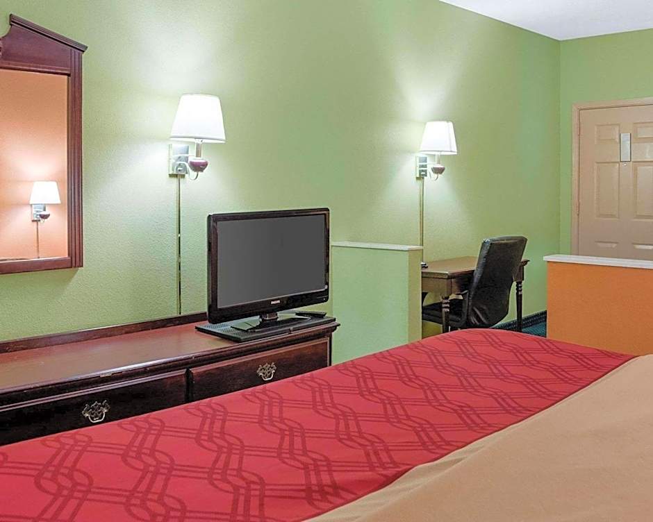 Econo Lodge Canton I-55