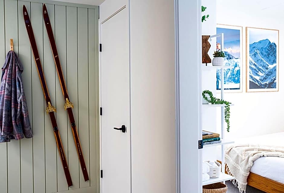 Adanac by Revelstoke Vacations