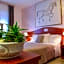 Hotel Crystal