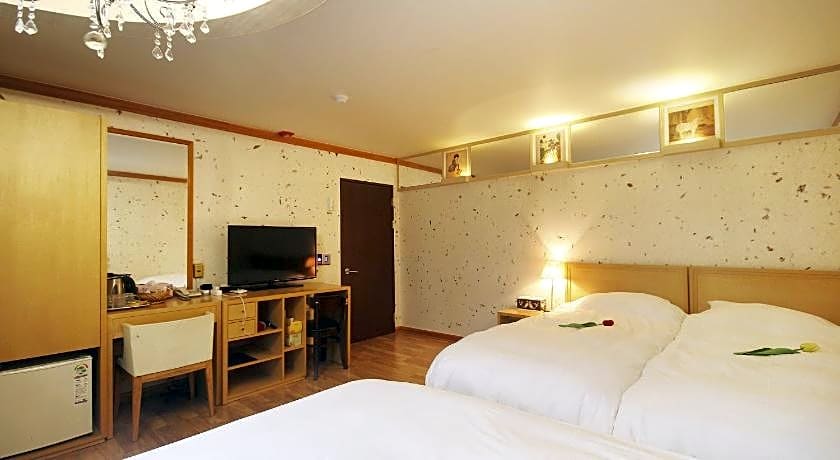 Tourist Hotel Jeonju