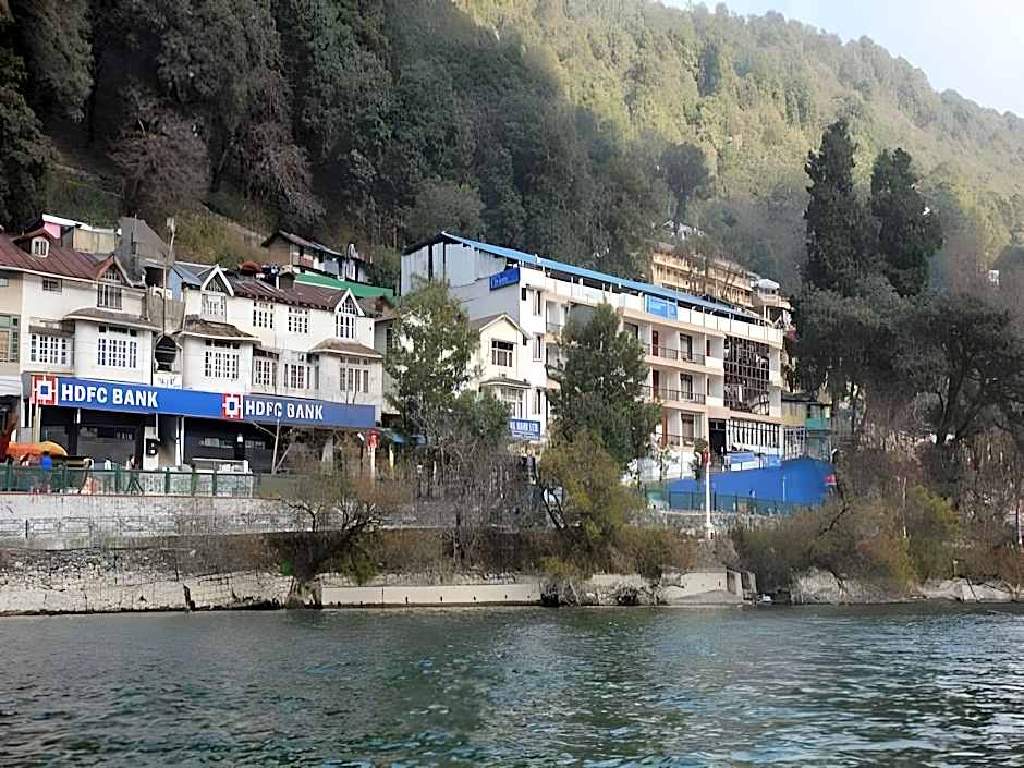 Classic The Mall Hotel