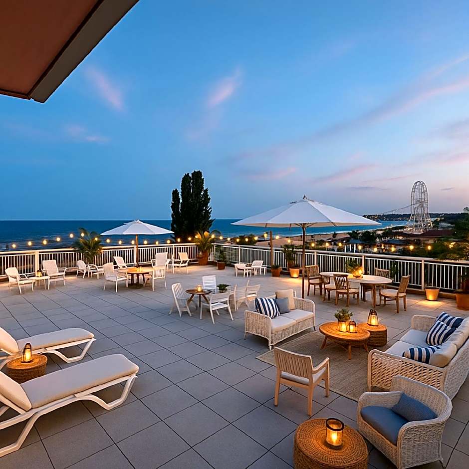 Largo Beach Hotel