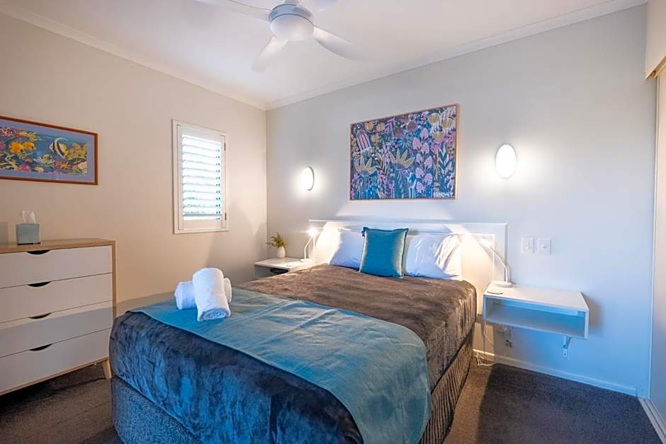 Noosa River Sandy Shores Hotel