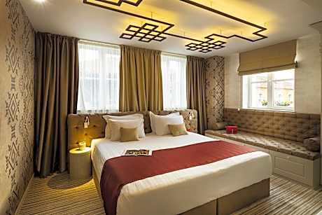 Premium Triple Room