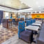 La Quinta Inn & Suites by Wyndham Gonzales