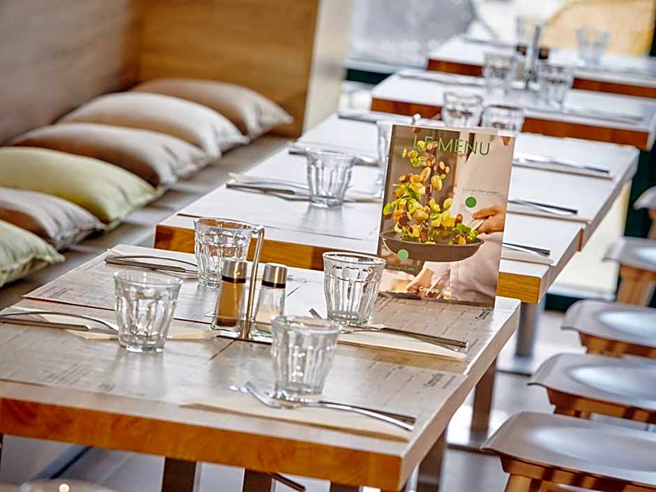 Campanile Poitiers - Site du Futuroscope