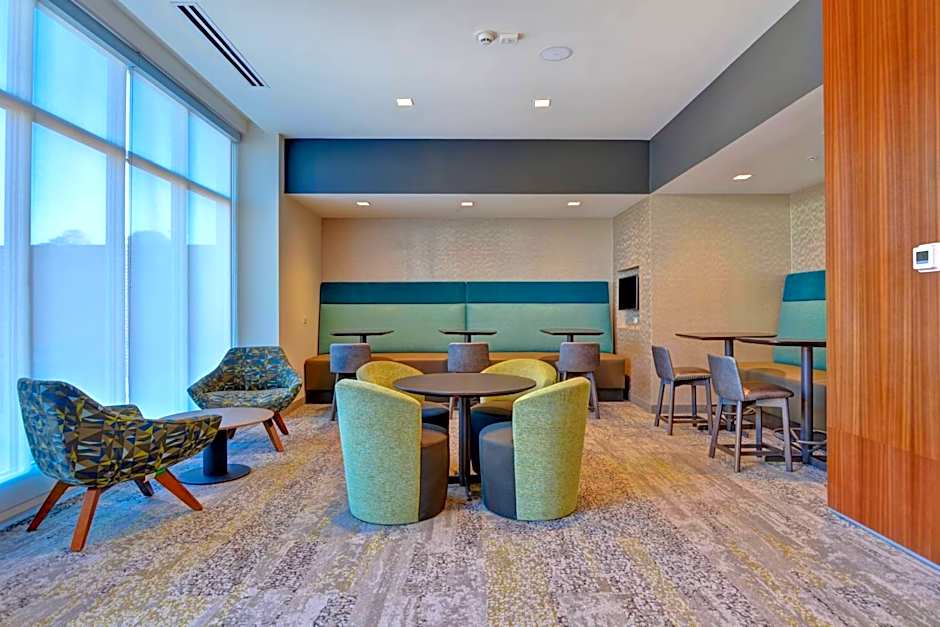 Courtyard by Marriott Jackson Madison