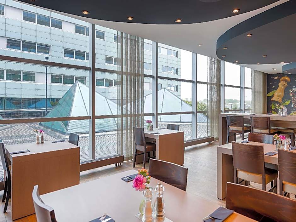 Movenpick Hotel Amsterdam City Centre