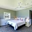 Manata Homestead & Lodge
