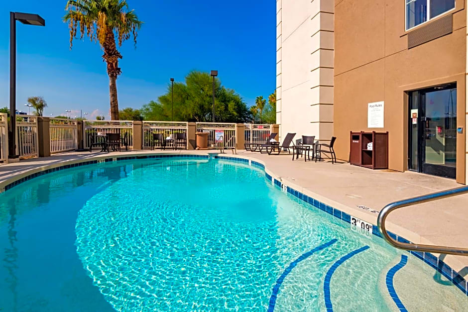 Holiday Inn Express Peoria North - Glendale