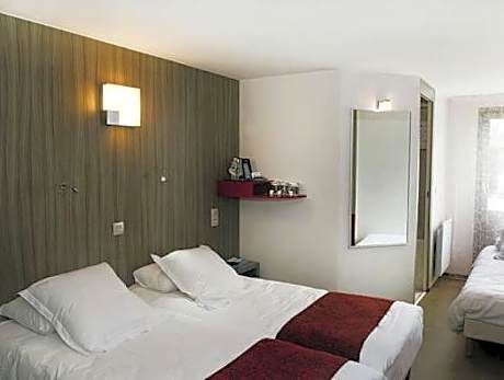2 single Beds