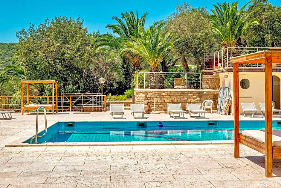 Residence with pool and private beach in Talamone just 500 mt from the sea