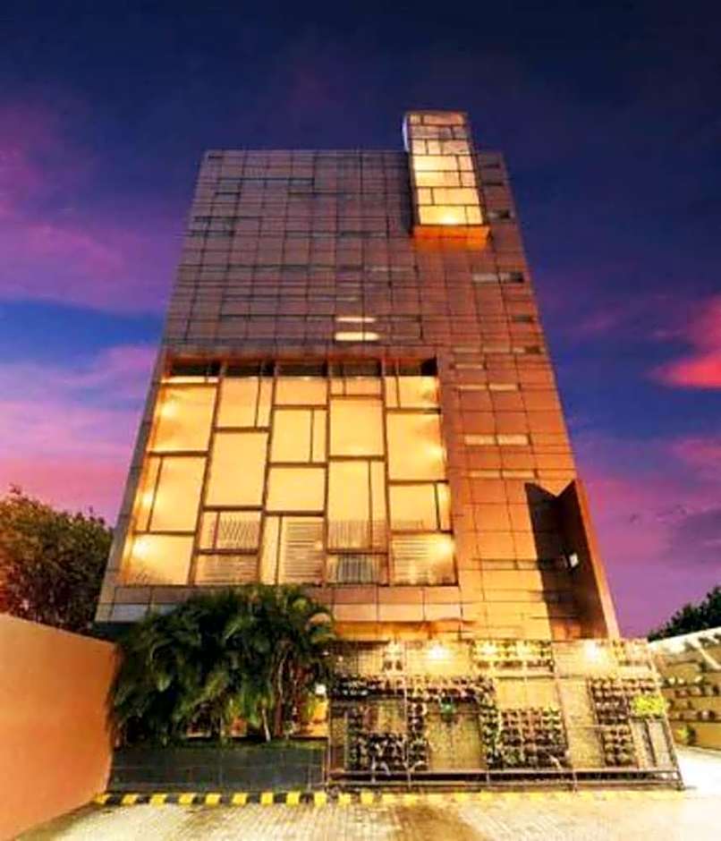 CAPITOL RESIDENCY