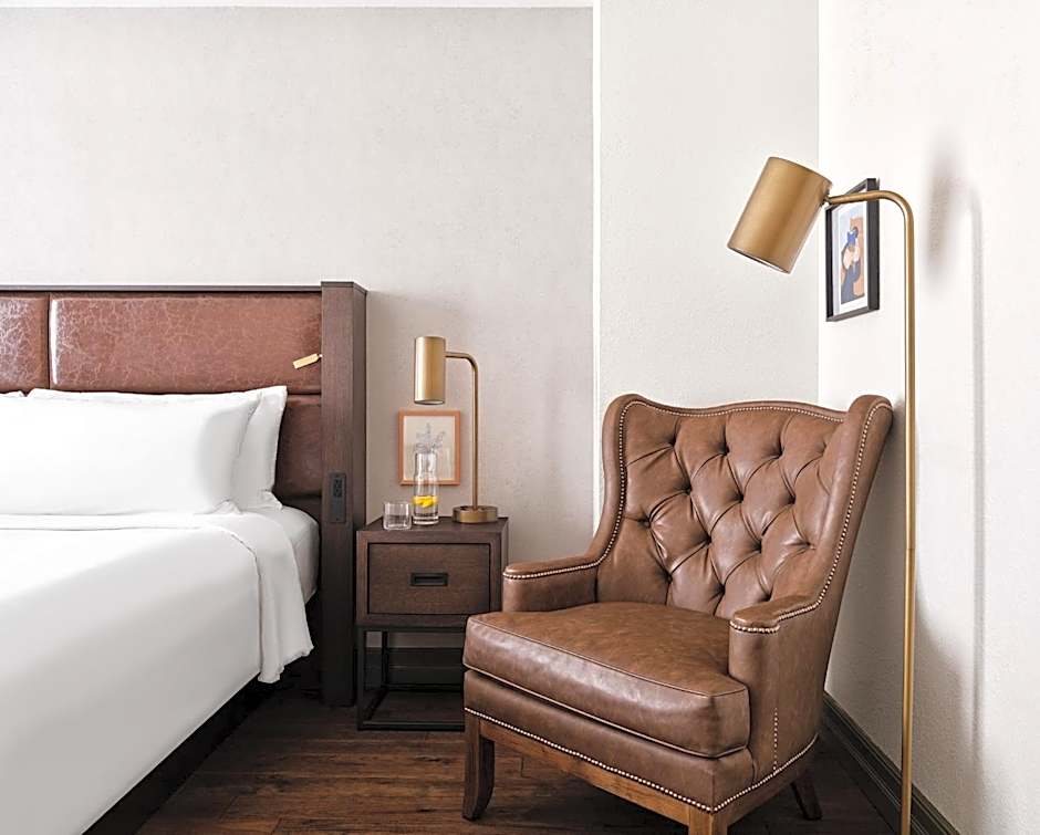 The Metcalfe by Gray Collection