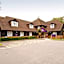 Premier Inn Woking West (A324)