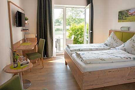 Single Room with Terrace