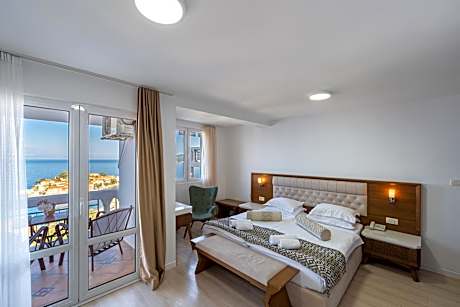 Studio with Sea View