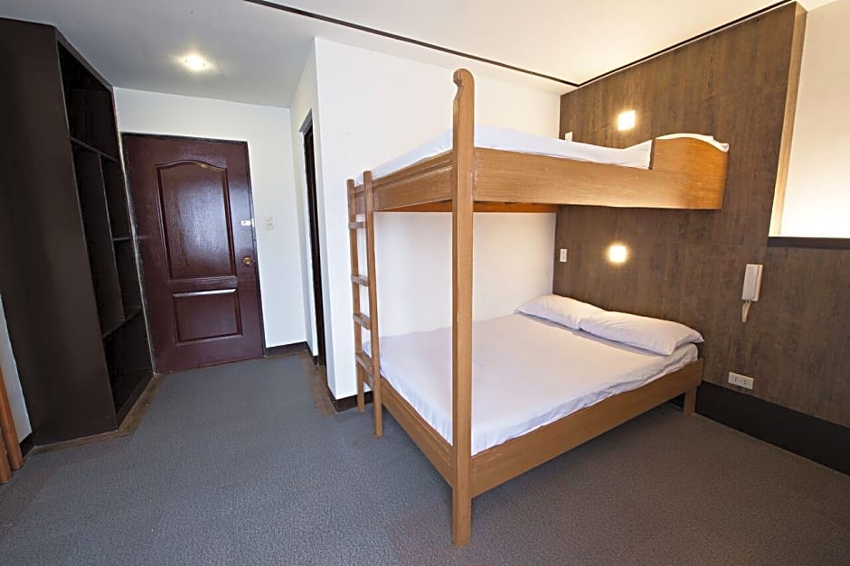 Hotel Henrico  Kisad