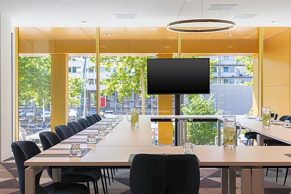 Holiday Inn Express Amsterdam - North Riverside By IHG