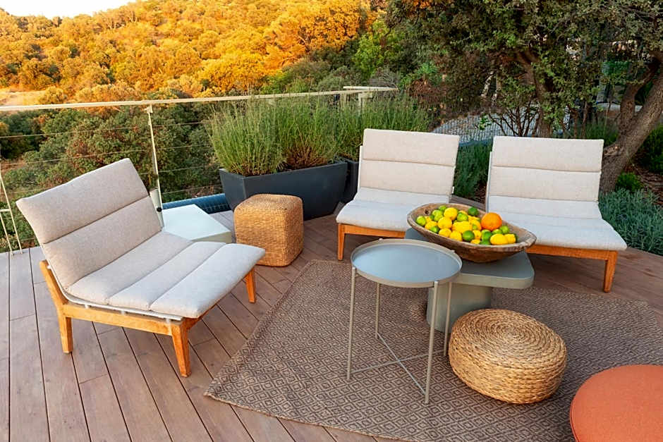 Birdcage 33 Hotel - Adult Only