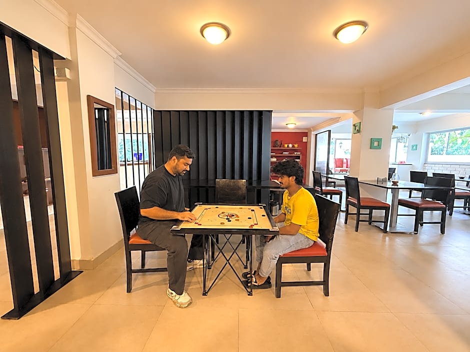 Arotel Rooms & Suites
