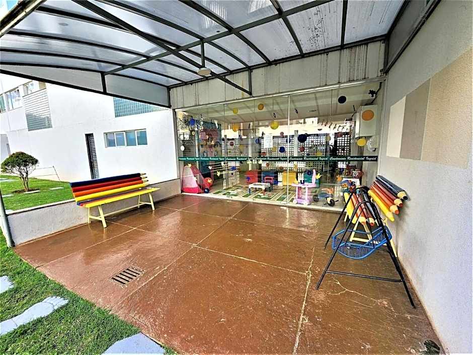 Res Ingrid Bloco B AP 910 · Apartamento completo de 2 quartos.
