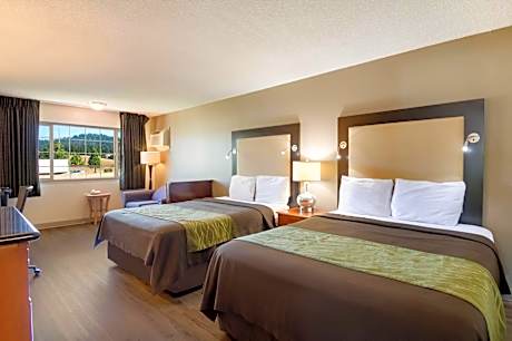 2 Queen Beds, Efficiency, Suite, Nonsmoking