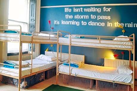 Bed in 12-Bed Mixed Dormitory Room