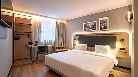 Campanile Paris Ouest - Pont De Suresnes