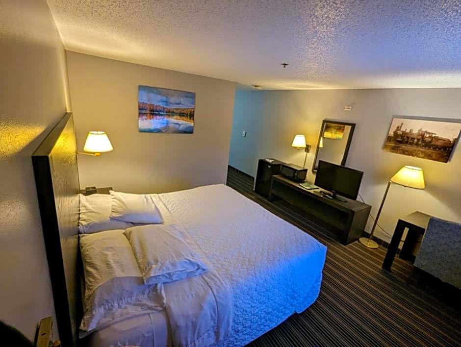 Woodfield Inn and Suites