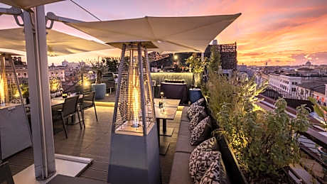 U-Visionary Roma Hotel