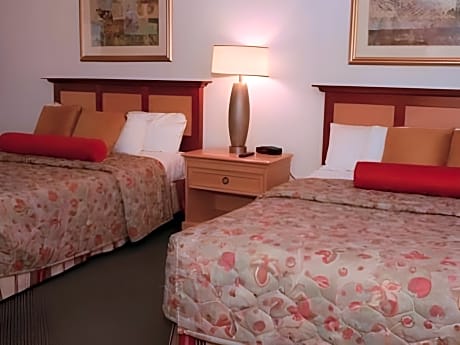 Queen Room with Two Queen Beds - Non-Smoking
