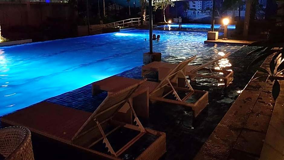 HORIZON 101 A6 beside Mango bar,Robinson mall,free pool,wifi,kitchen