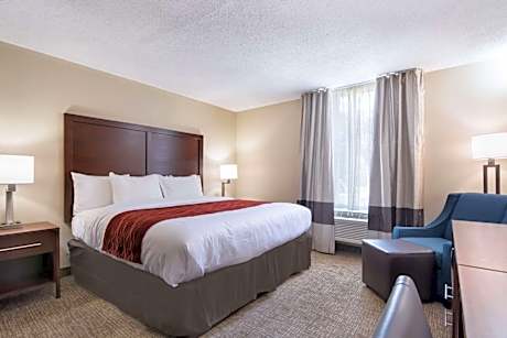 King Room - Accessible/Non-Smoking