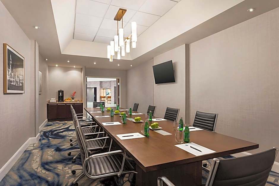 Embassy Suites By Hilton Hotel Kansas City-Overland Park