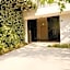 Amare Suite & Apartments