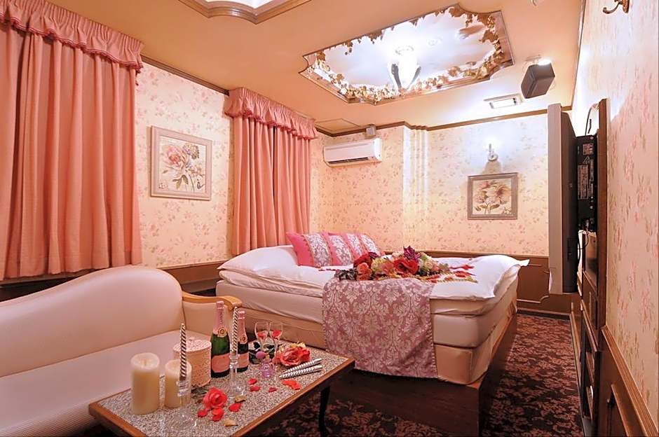 Izumiotsu Chapel Sweet - Adult Only