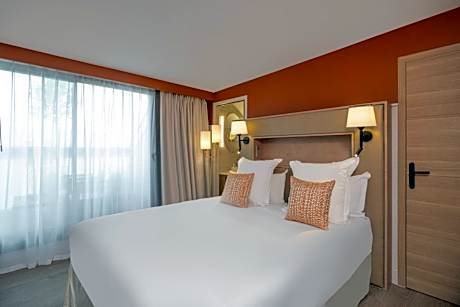 Deluxe Double Room with Balcony and Sea View