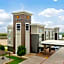 La Quinta Inn & Suites by Wyndham Denton - University Drive