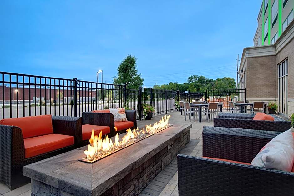 Holiday Inn Grand Rapids North By IHG