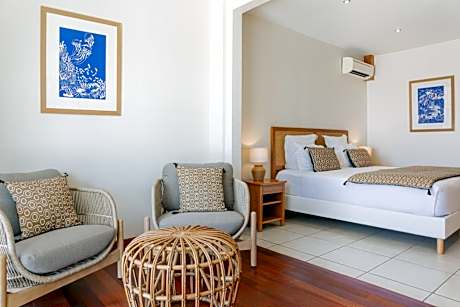 Double or Twin Room with Sea View