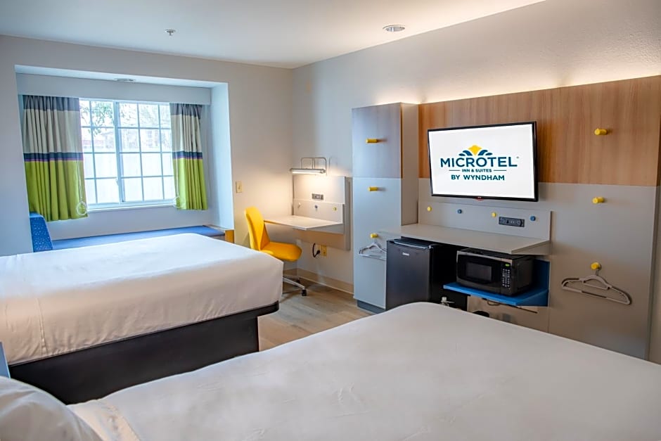 Microtel Inn & Suites by Wyndham Kingsland Naval Base I-95